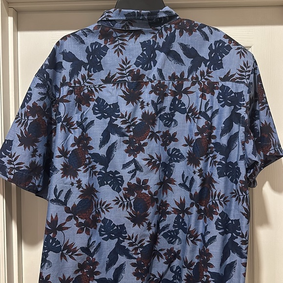 Van Heusen Short Sleeve Button Up 3XL - Picture 5 of 6